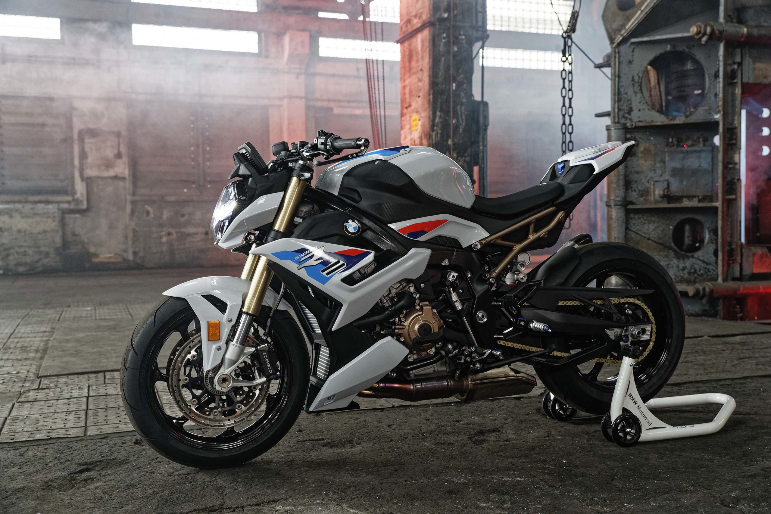 BMW s1000r