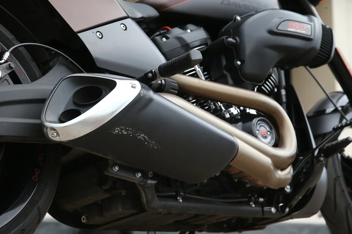 Тест Ducati Diavel и Harley-Davidson FXDR: Школа милиции - Журнал "МОТО", Журнал Мото, Мото56