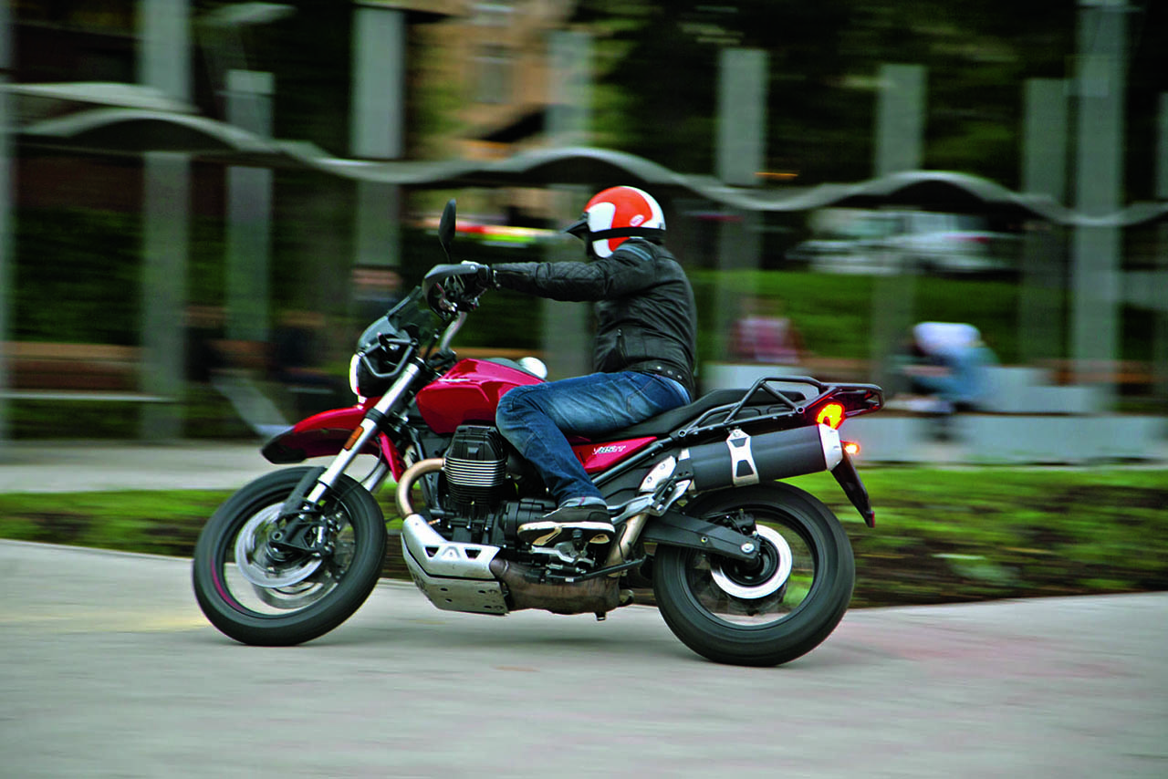 Тест турэндуро Moto Guzzi V85TT: Утка не гусь - Журнал "МОТО", Журнал Мото, Мото56