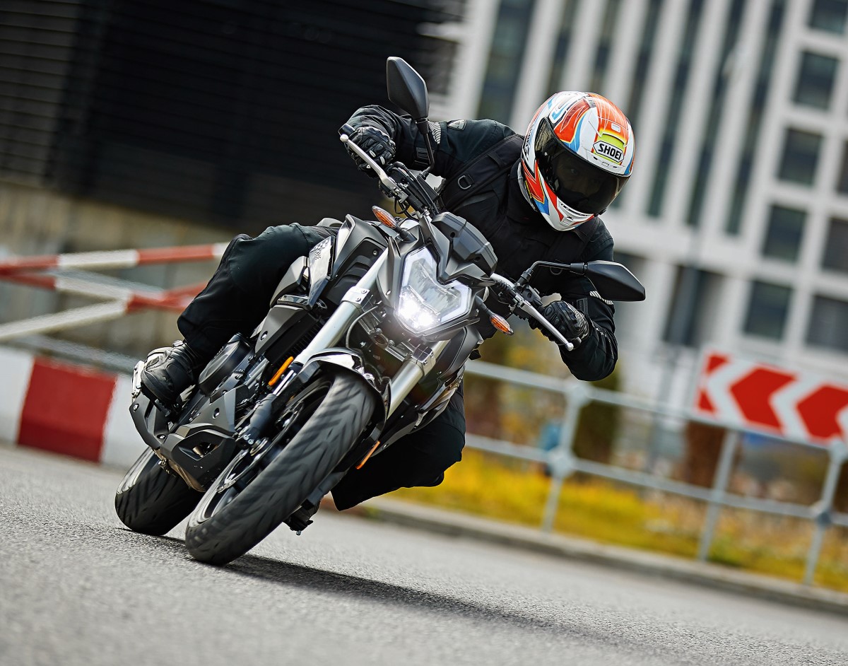 Тест Honda CB300R, KTM 390 Duke и Voge 500R: Азиаты - Журнал "МОТО", Журнал Мото, Мото56