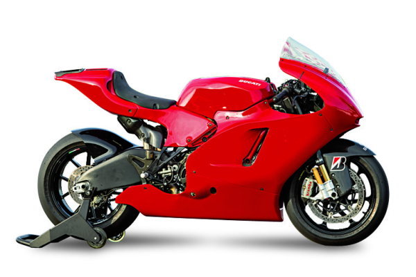 Ducati Desmosedici RR: спортбайк, 2008, 990 см&sup3;, 180,8 л.с., 195 кг, 3 000 000 руб.