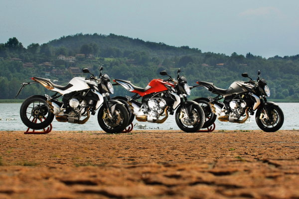 В 2012 году будет сделано 2500 мотоциклов MV Agusta Brutale 675 и столько же спортбайков F3. Но спрос на эти аппараты гораздо выше.