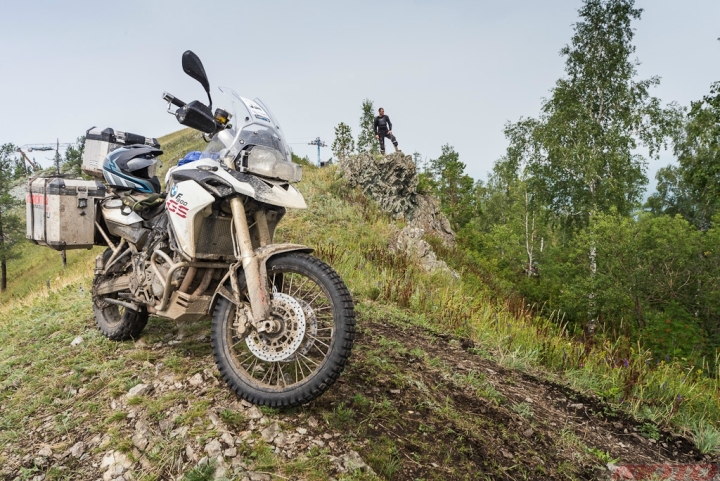BMW-travelUral-270.jpg