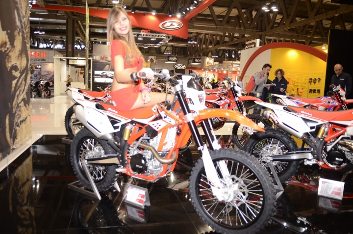girld-eicma-2013-40.jpg