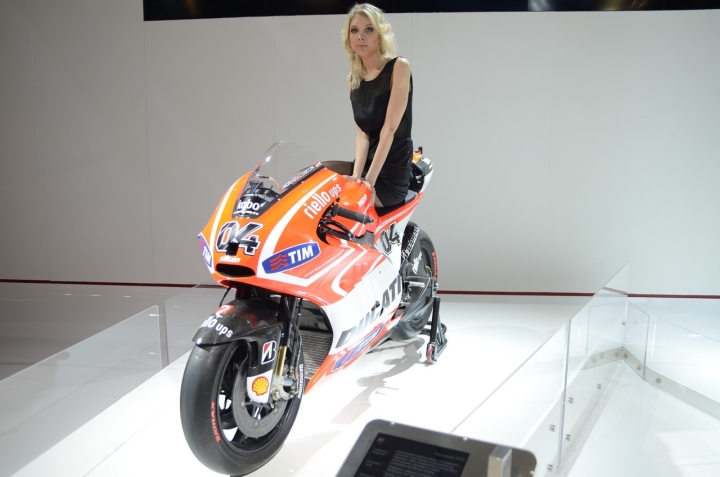 girld-eicma-2013-85.jpg