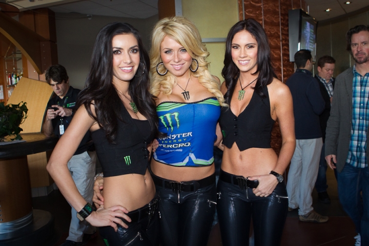1-monster-girls-9.jpg