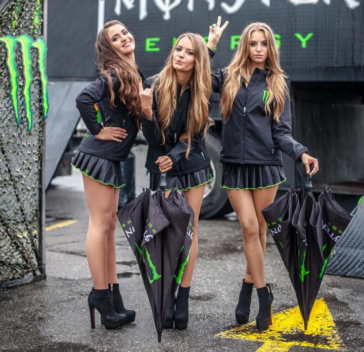 monster-girls-30.jpg