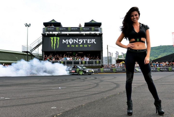 monster-girls-44.jpg