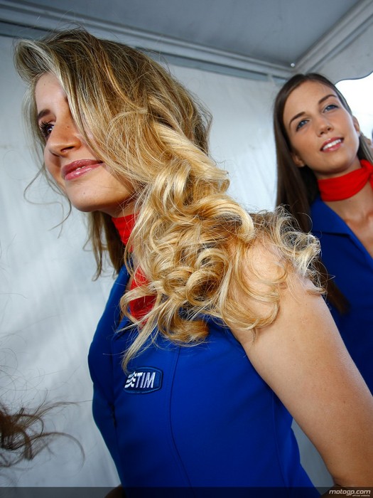 paddock-girls-misano-39.jpg