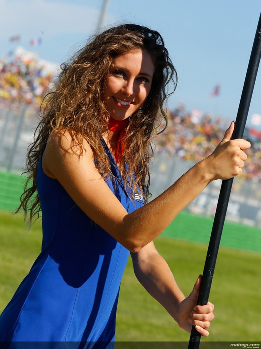 paddock-girls-misano-46.jpg