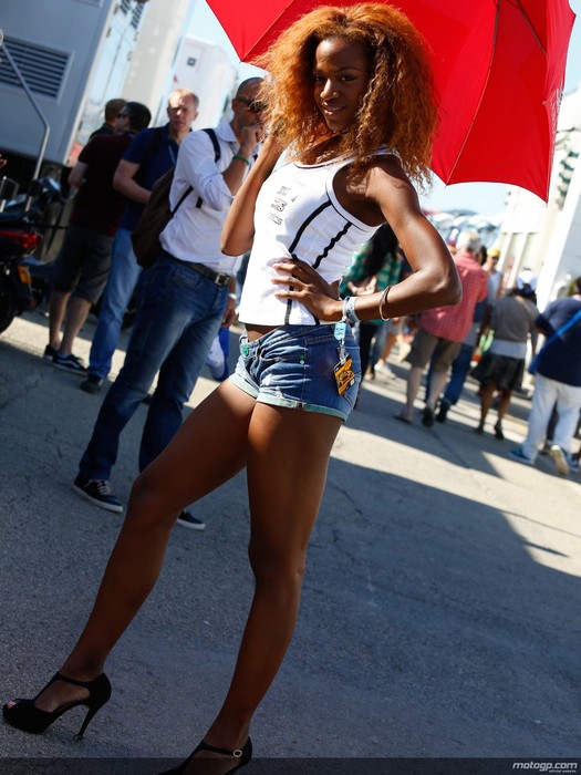 paddock-girls-misano-47.jpg