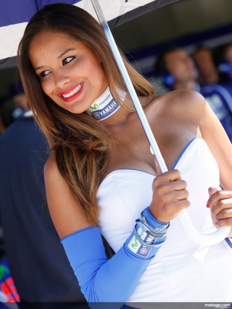 paddock-girls-misano-48.jpg