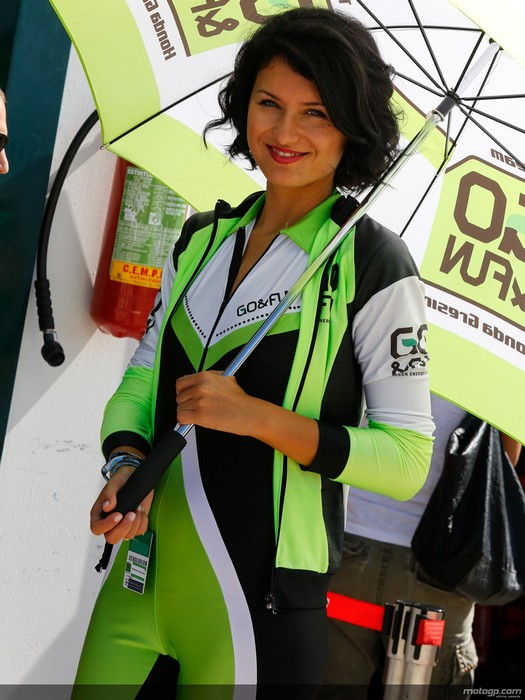 paddock-girls-misano-51.jpg