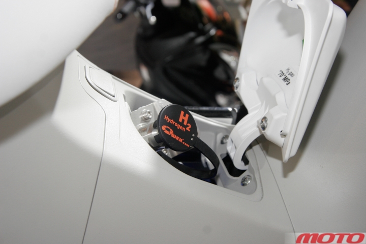 Eicma-green1-4.jpg