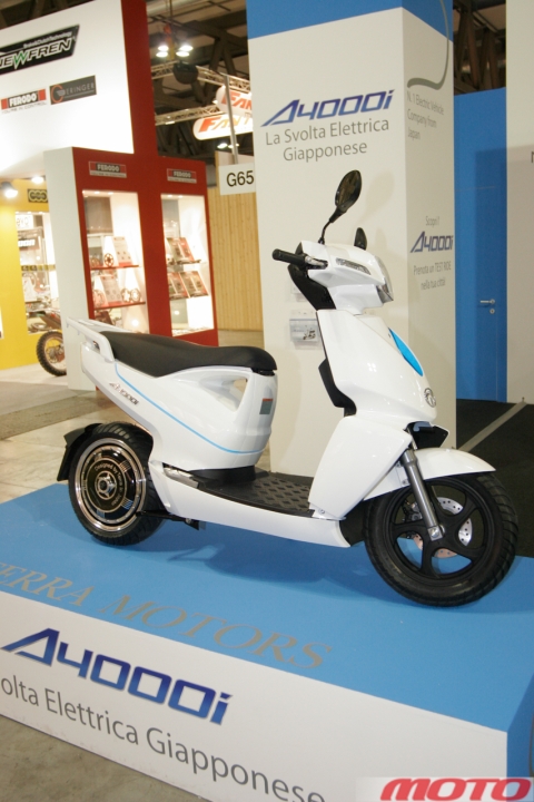 Eicma-green-58.jpg