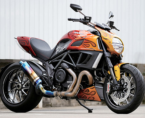 Огненный «дьявол» от японского представительства Ducati