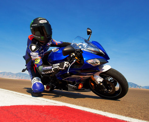 Yamaha YZF-R1 и YZF-R6 – новые цвета и графика для Америки