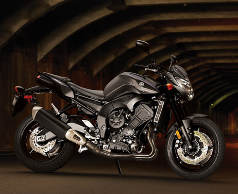 У Yamaha обновления: нейкед  FZ8 и спорттур FJR1300A(S)