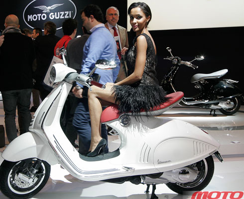 Девушки Eicma 2012