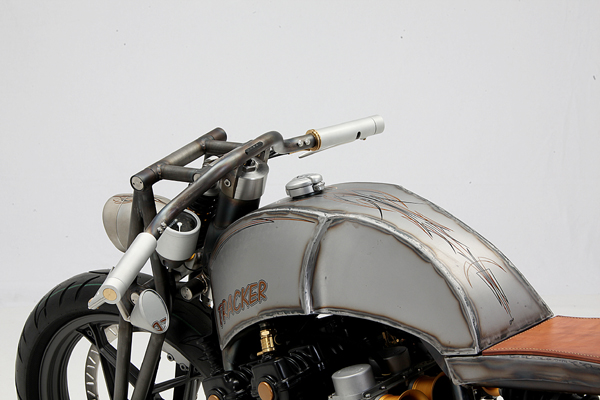 «Rau Tracker» из немецкой мастерской Custom-Wolf