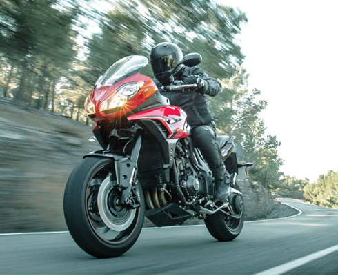 Triumph анонсировал новую модель на 2013 год