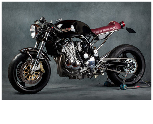 Кафе-рейсер Triumph Legend TT: прямиком из Вероны