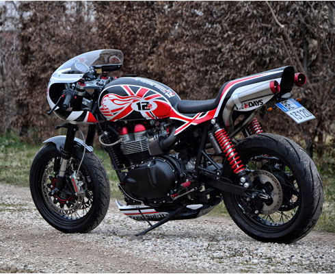 Нео-кафе Triumph Bonneville Evo