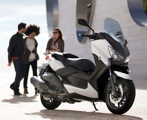 Yamaha запустила в Европе X-Max 400