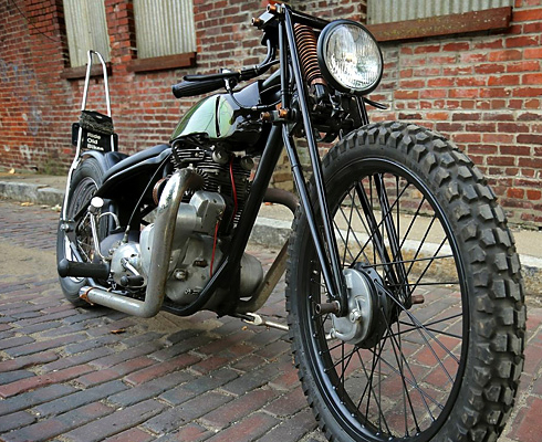 Triumph TR6 SC из Retro Wrench