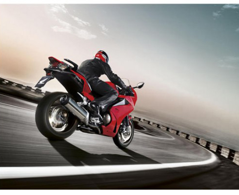 EICMA2013:  Honda VFR800F 2014