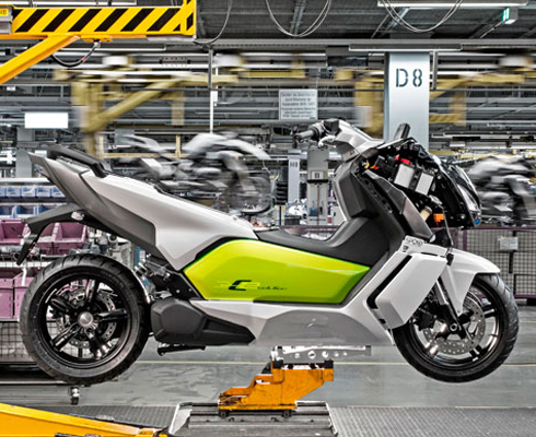 На сборочной линии BMW C Evolution