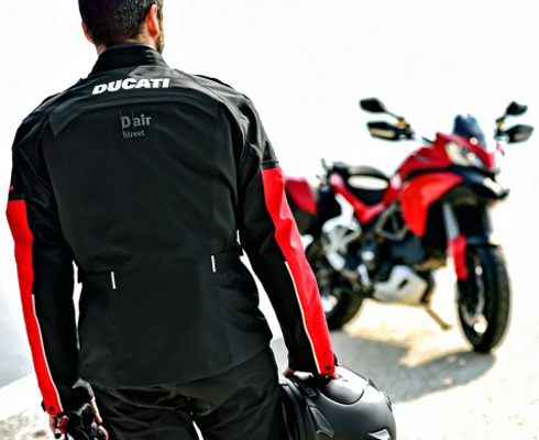 Ducati представила мотоцикл с «аирбэгом»