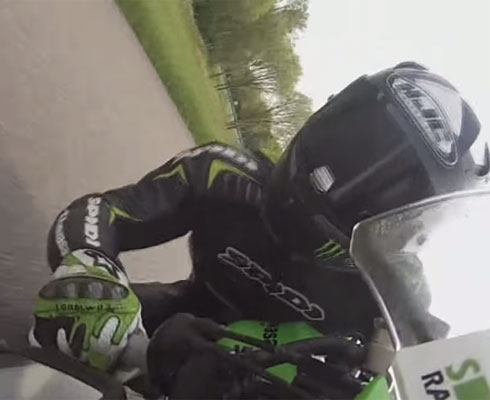 MotoGP на загородном шоссе