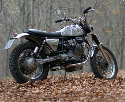 Moto Guzzi V7 скремблер