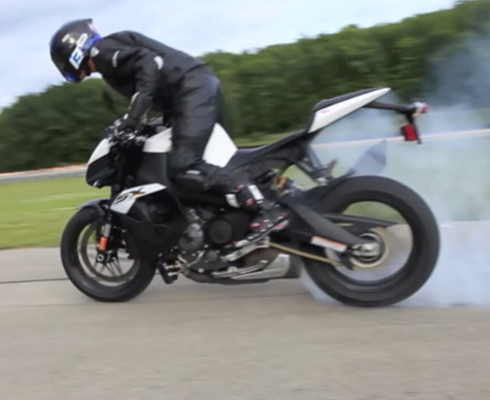 EBR 1190SX в руках профессионала!