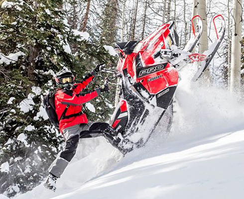 Снегоходная техника Polaris 2016 года