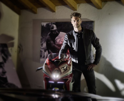 MV Agusta показала лимитированный F4 RC