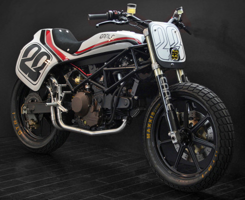 Стрит-трекер Ducati Monster