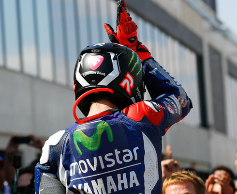 MotoGP-2015: «Доктору» дышат в спину