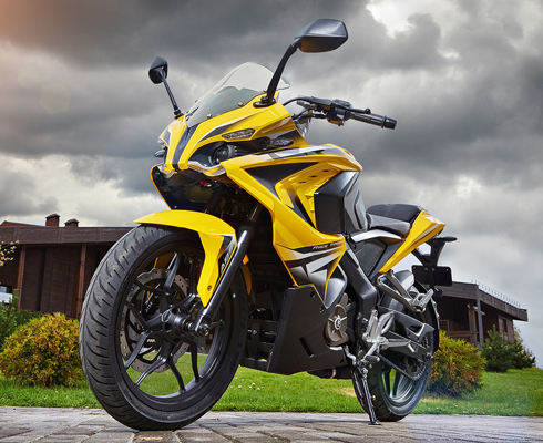 Спортбайк Bajaj прибыл в Россию