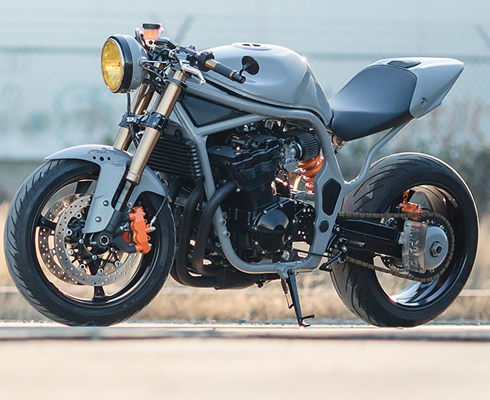 Кафе-рейсер Suzuki Bandit