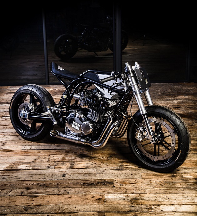 Так делают французы: сумасшедший стритфайтер на базе Suzuki GSX1100