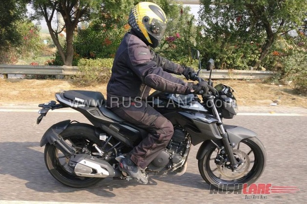 Индийцам и начинающим: родстер Yamaha FZ 250 заснят без камуфляжа