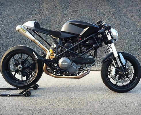 Поворот не туда: Ducati Hypermotard вершит «уличное правосудие»