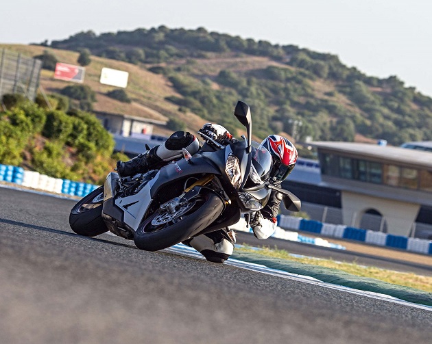 Triumph как он есть: британская марка обеспечит класс Moto2 своими моторами!