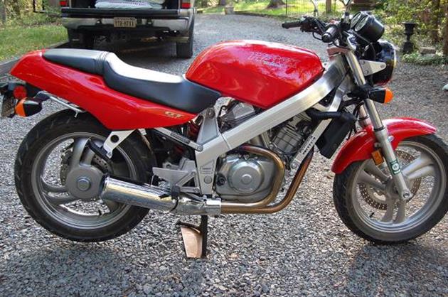 Вечно молодая: Honda Bros 1989 года в музейном состоянии!