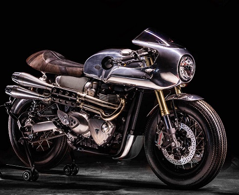 Французское совершенство: Triumph Thruxton R, отражающий мир