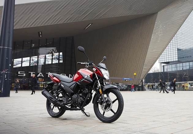 Запоминайте — YS125: Yamaha представила наследника YBR125