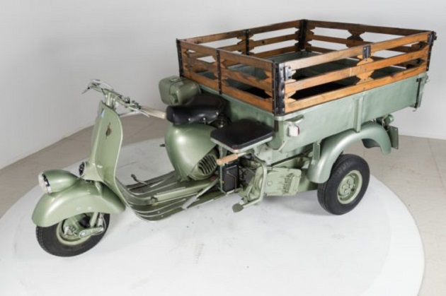 По цене нового «выфера»: отреставрированный трайк Piaggio 1953 года за кругленькую сумму