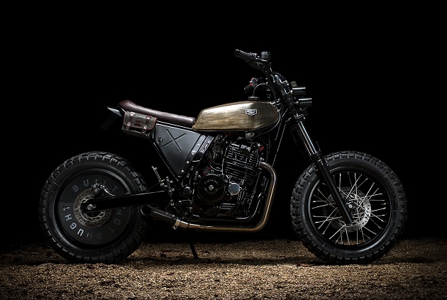 Мистер Апокалипсис: поразительный трекер из Honda NX650 Dominator